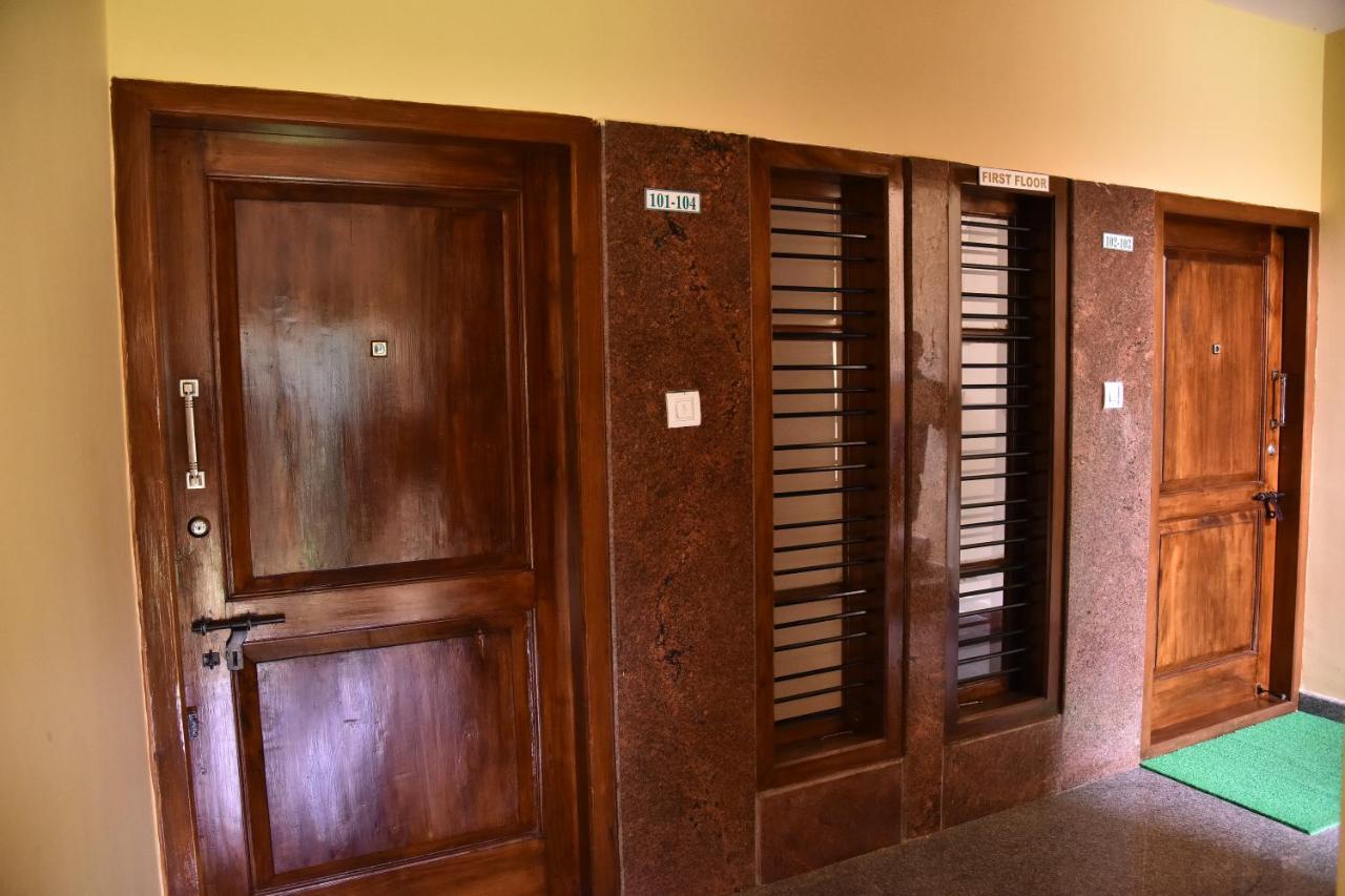The Banjaara Suites Μπανγκαλόρ Εξωτερικό φωτογραφία