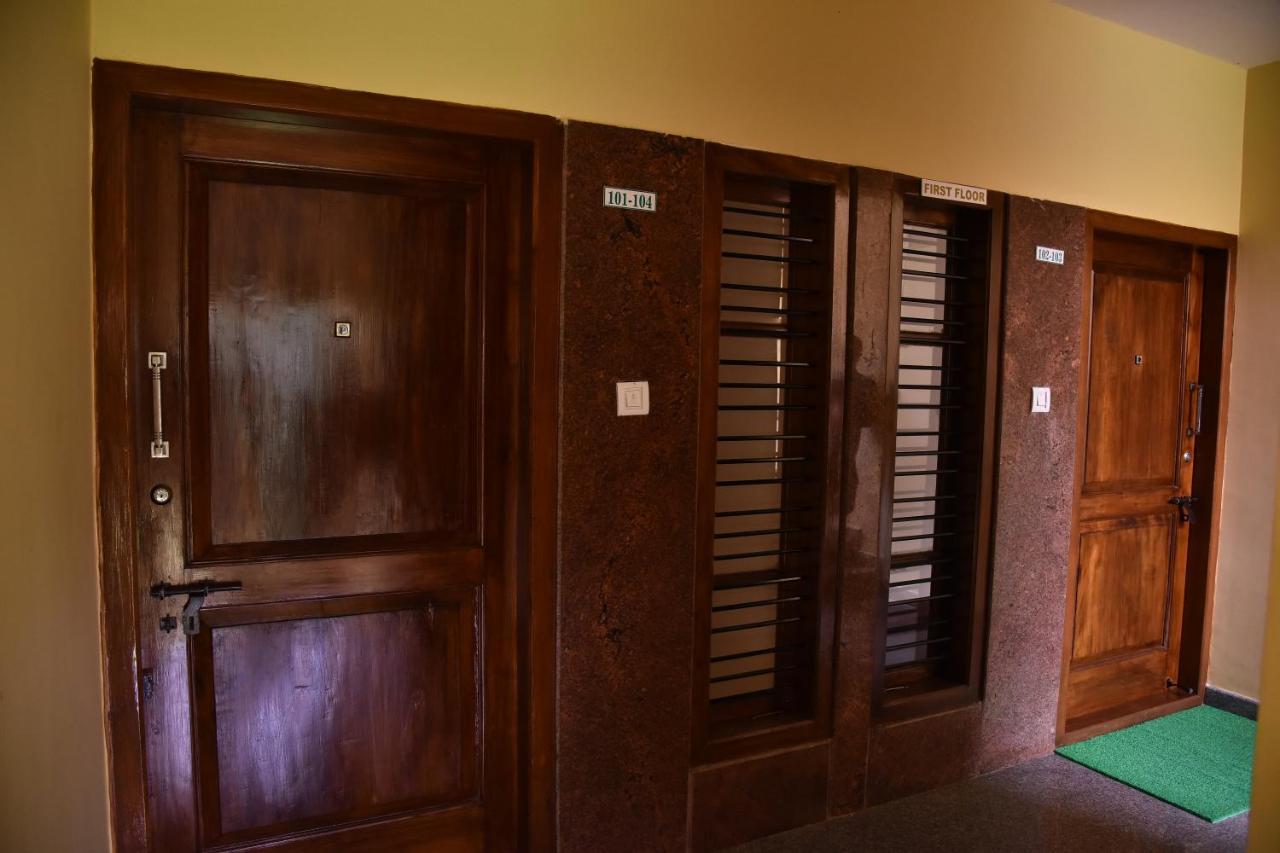 The Banjaara Suites Μπανγκαλόρ Εξωτερικό φωτογραφία